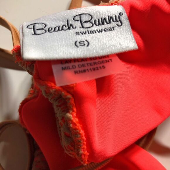 Beach Bunny Bikini Top - Picture 5 of 7